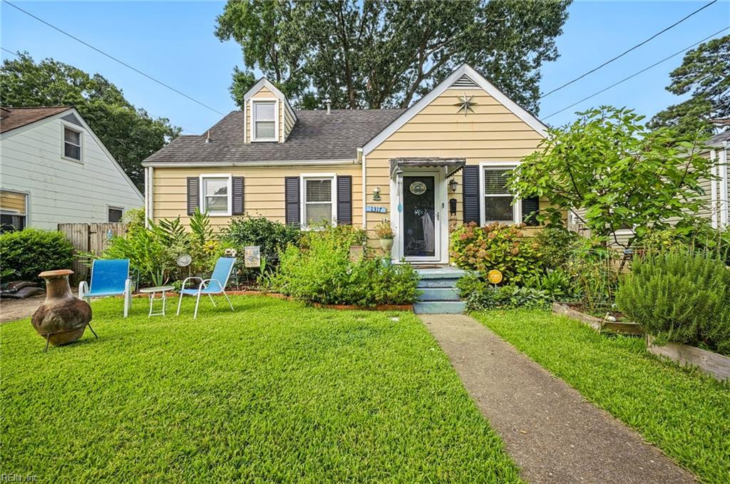 1317 Maplewood Ave — photo