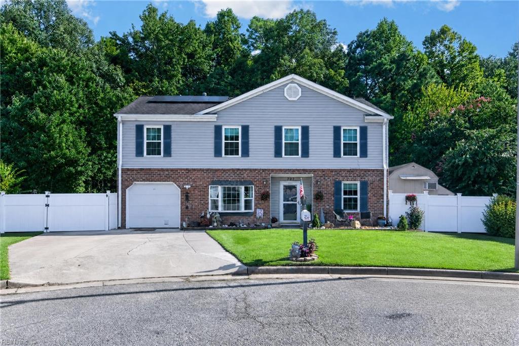 707 Ketch Ct — photo