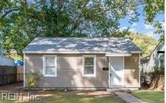1949 Long Green Ln — photo