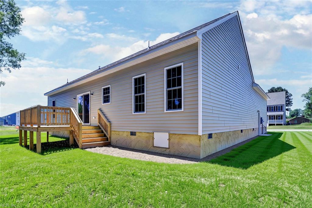 327 Pointers Drive, West Point, VA 23181 — photo 2