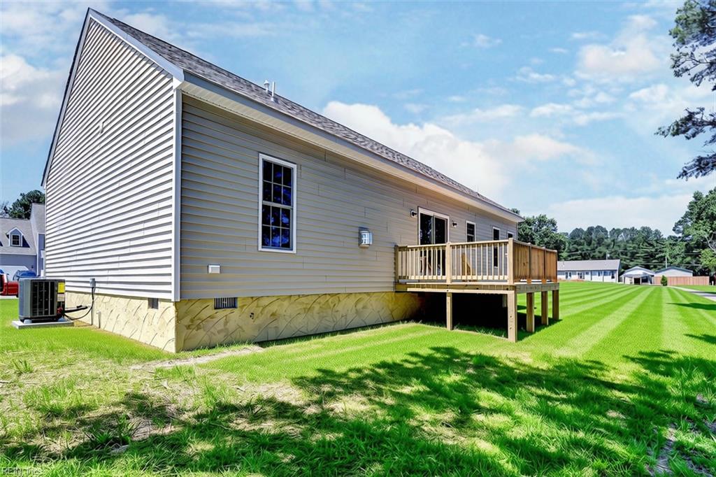 327 Pointers Drive, West Point, VA 23181 — photo 3