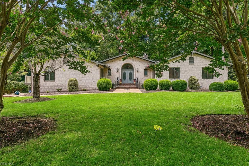 688 Fairfax Way — photo