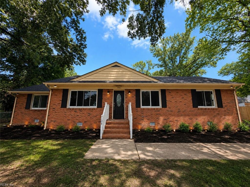 104 N Myra Dr — photo