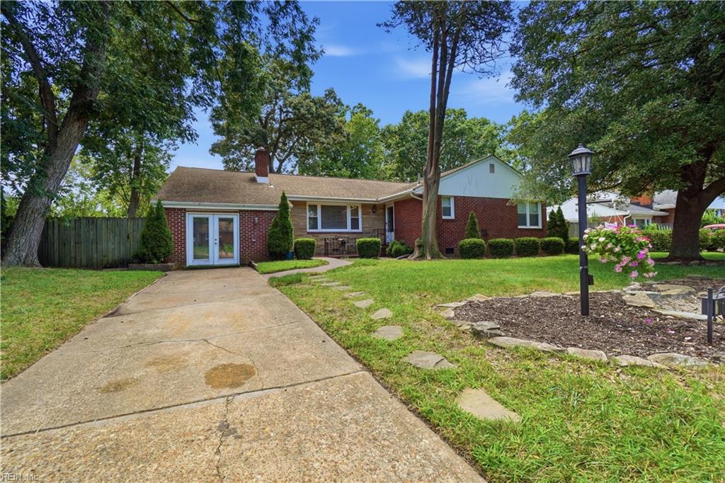 1669 Cougar Ave — photo
