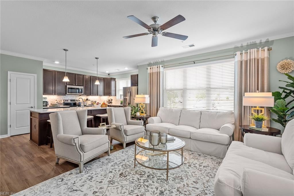 1540 Eldwick Drive #302 — photo