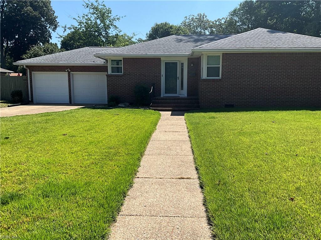 1701 Banning Rd — photo