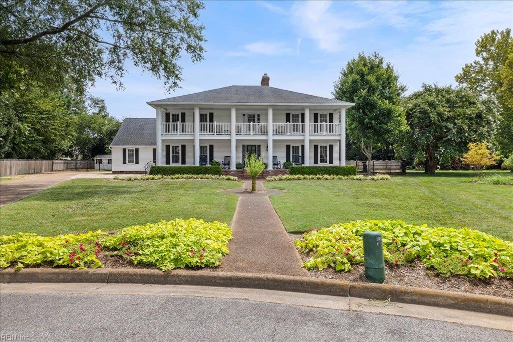 1904 Thomas Bishop Ct — photo
