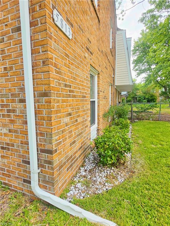 5813 W Hastings Ct — photo
