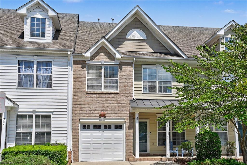 908 Becontree Ct — photo
