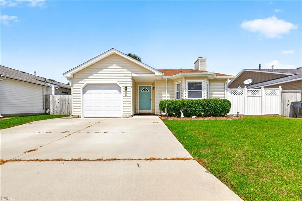 1310 Chickadee Ln — photo