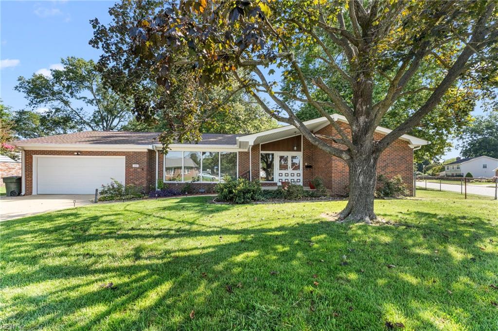 105 Kove Dr — photo