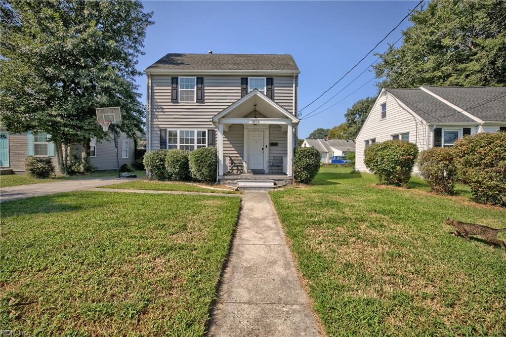 1805 Roanoke Ave — photo