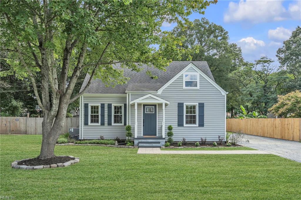 740 Woodstock Rd — photo