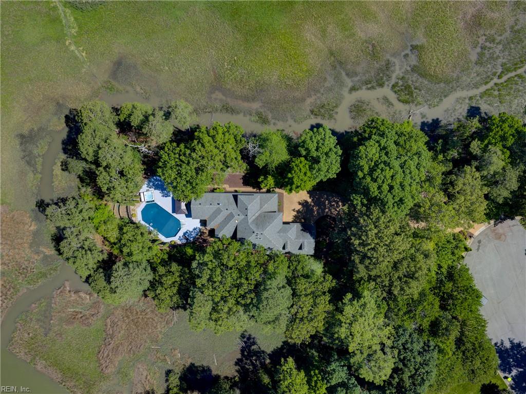 208 Mariners Circle, Smithfield, VA 23430 — photo 2