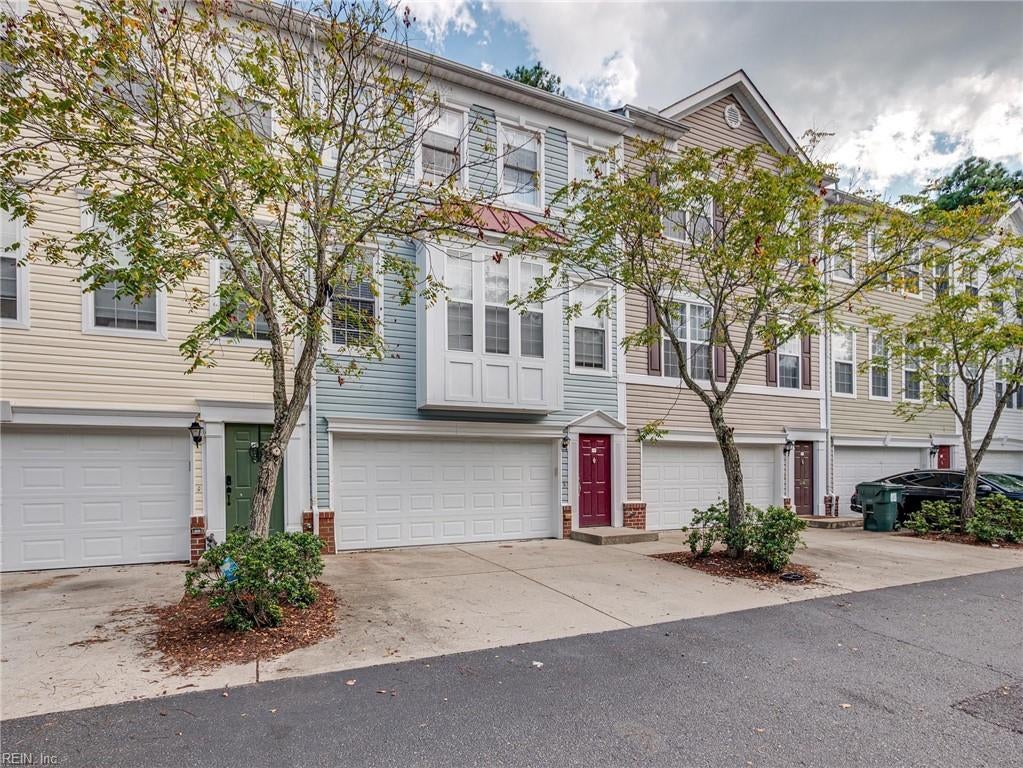 615 Jessica Cir — photo