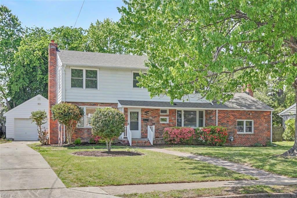 213 Brooke Dr — photo