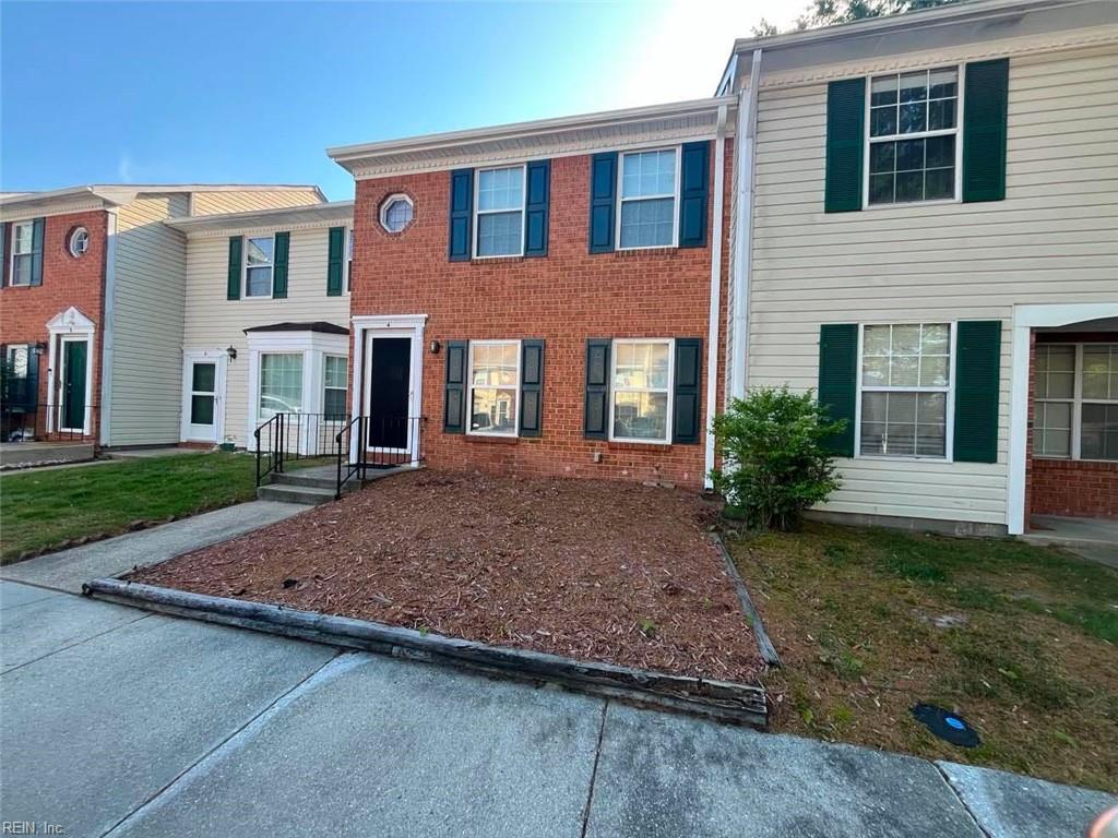 4 Valor Pl — photo