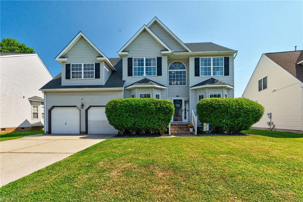 915 Foxboro Dr — photo