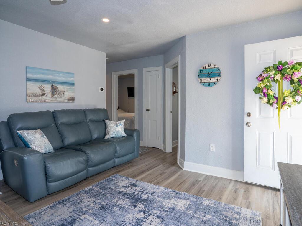 39 W Sunset Road, Hampton VA 23669 — photo 3