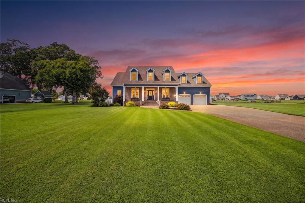117 Pelican Pointe Dr — photo