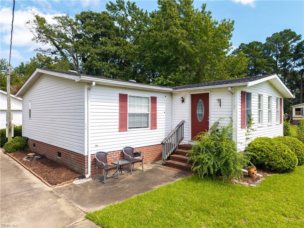 105 Avery Dr — photo
