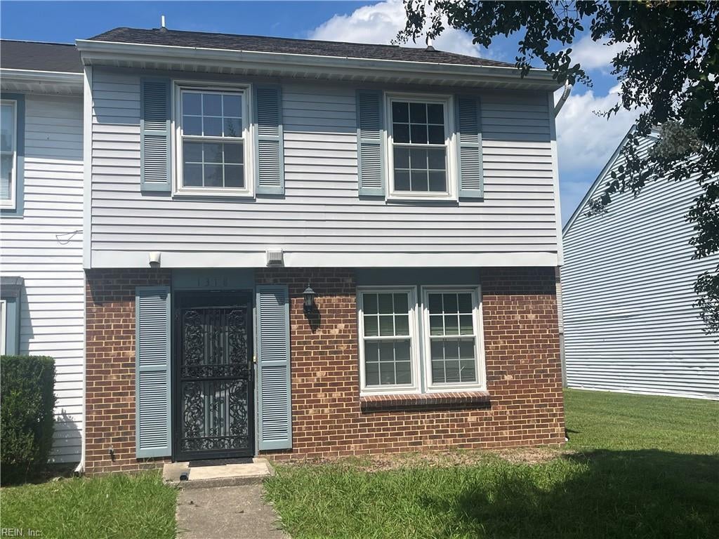 1318 Peabody Dr — photo