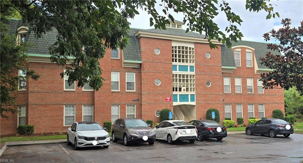 300 Riveranne Ct 313 — photo