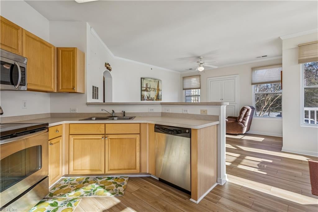 706 River Rock Way 106 — photo