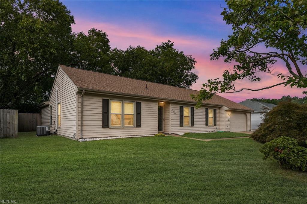 1145 Warner Hall Dr — photo