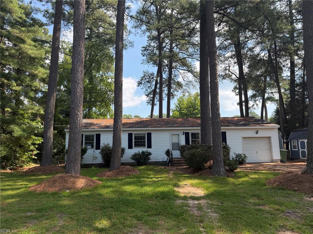 2703 Woodford Ave — photo
