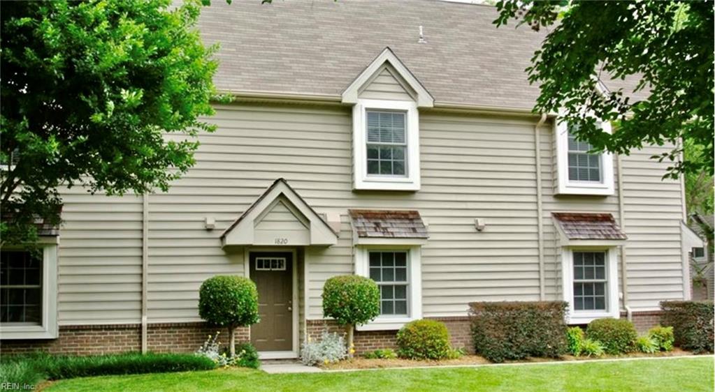 1820 Calash Way — photo