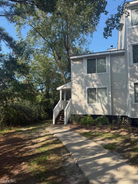 801 Seawinds Ln — photo