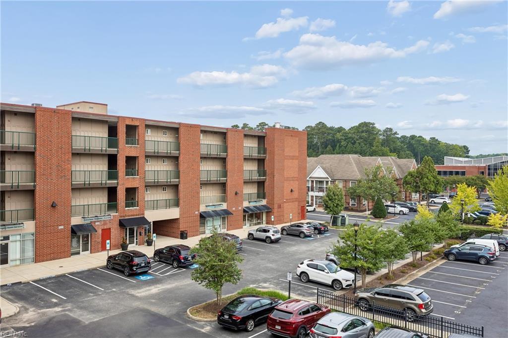 230 Nat Turner Blvd 3013 — photo