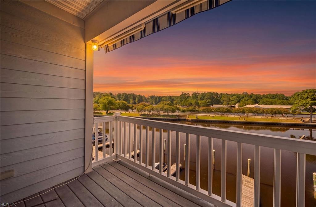 7 Harbor Watch Dr 221 — photo