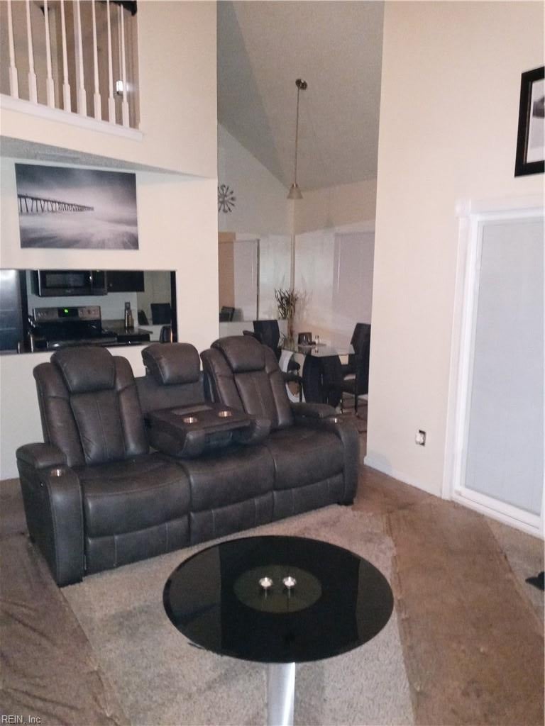 5670 Landfall Drive Dr — photo