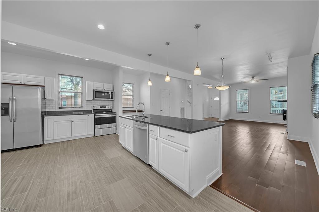 969 Marshall Ave — photo