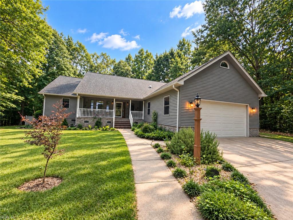 124 Gillette Ct — photo