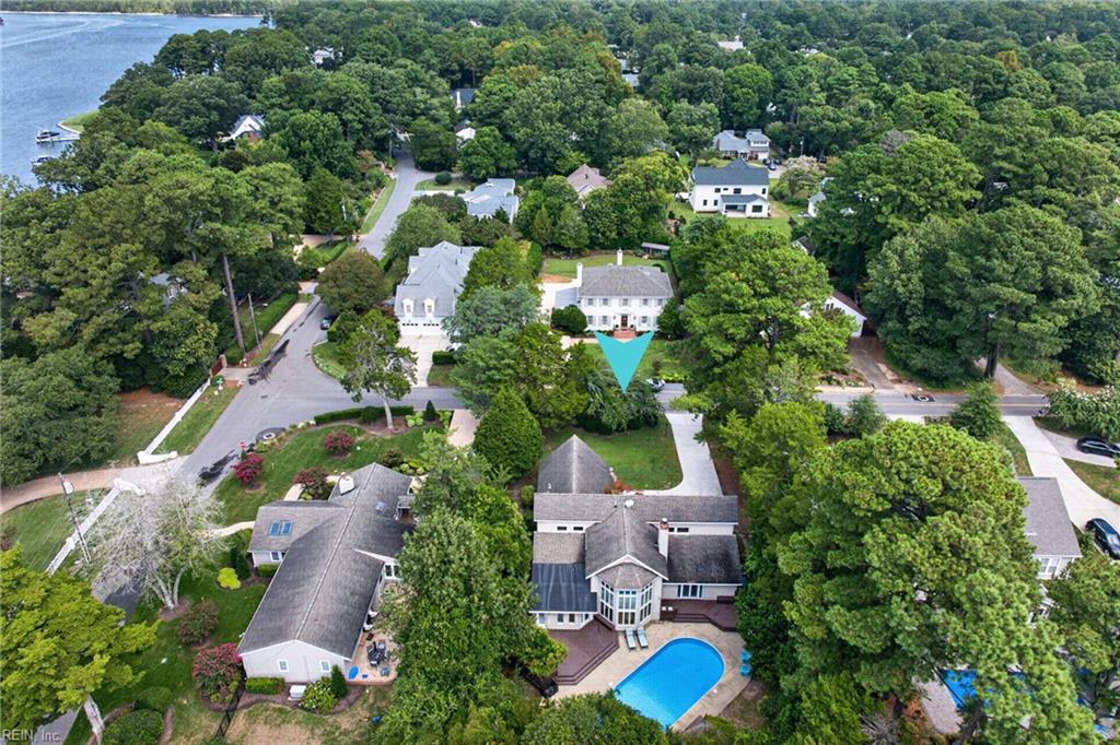 1125 Bay Colony Dr — photo