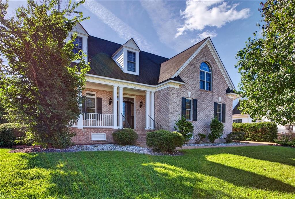 411 Honeysuckle Ln — photo