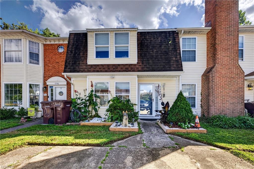 1208 Basswood Ct — photo