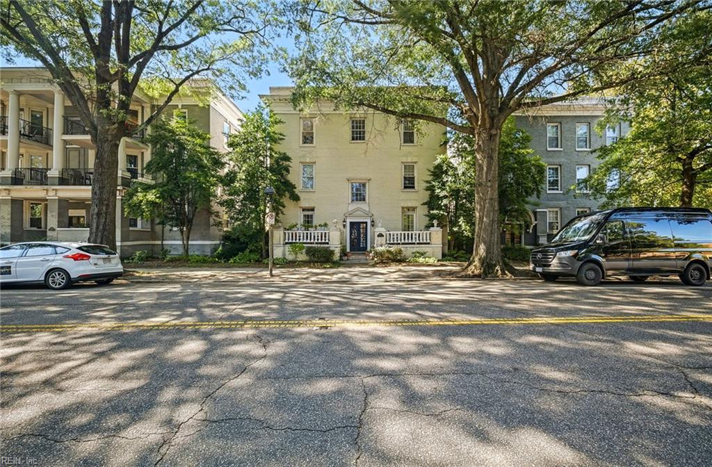 1015 Colonial Ave 4 — photo