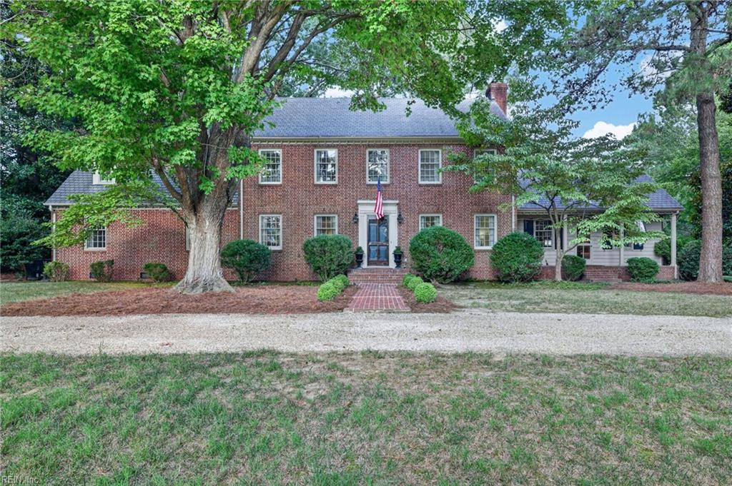 1242 N Bay Shore Dr — photo