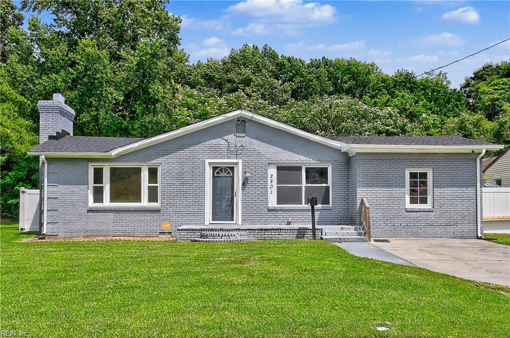 2801 Southport Ave. — photo