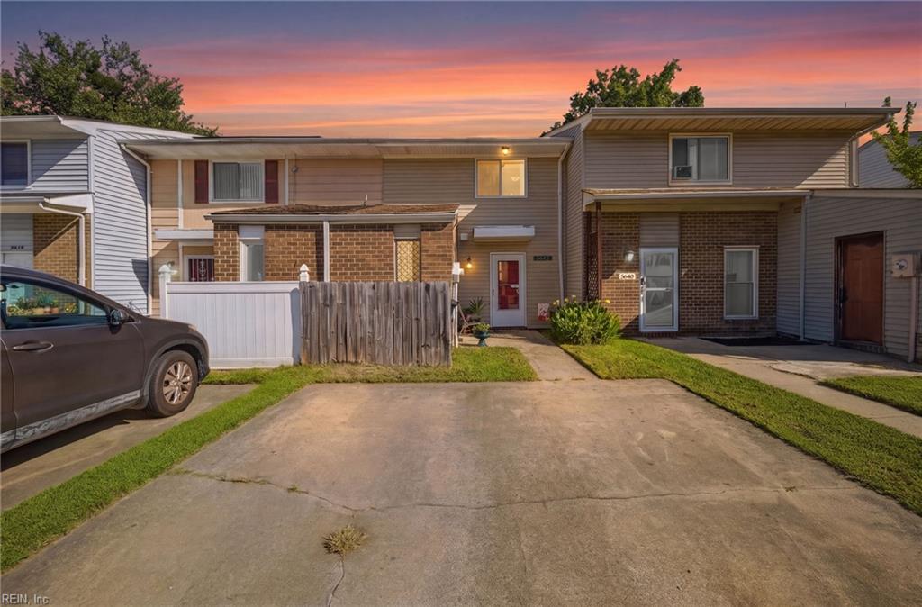 5642 Gregory Ct — photo