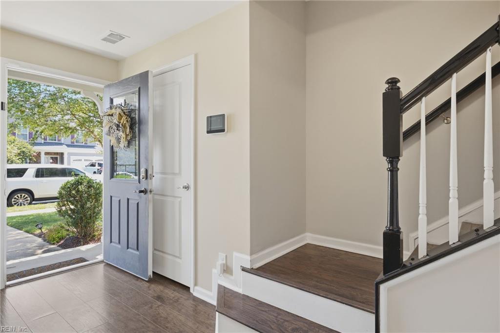 404 Spring Hill Pl — photo