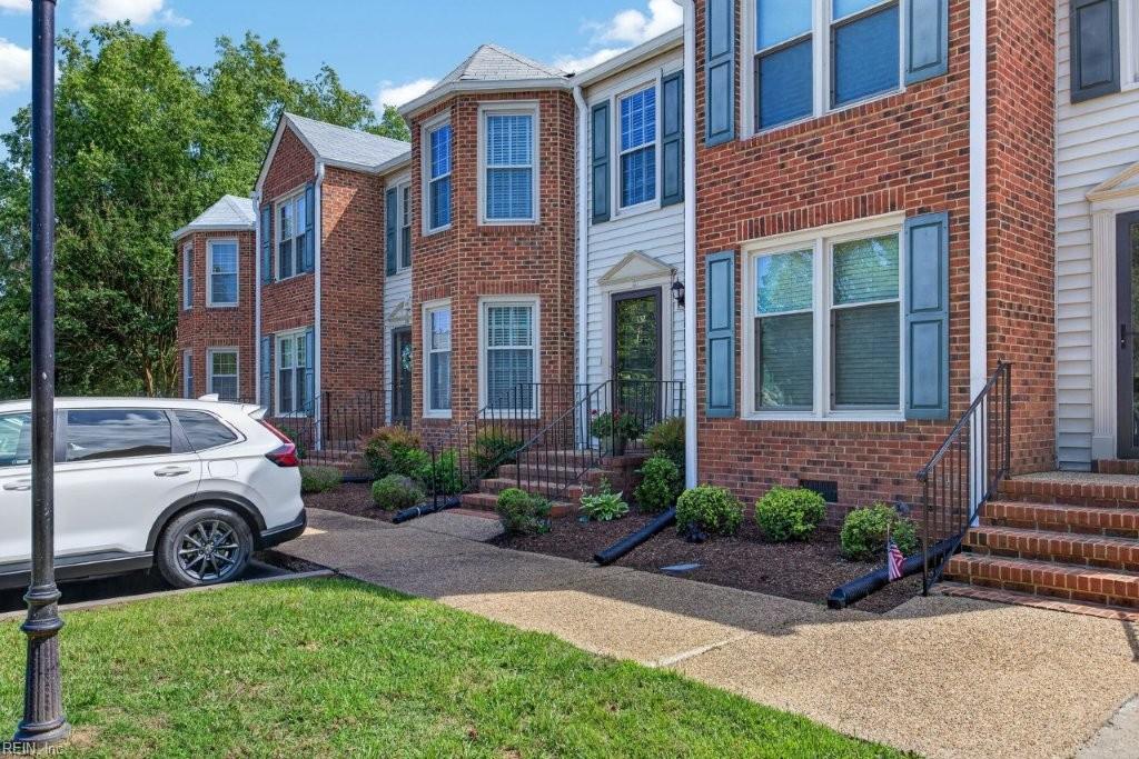 132 River Point Dr — photo
