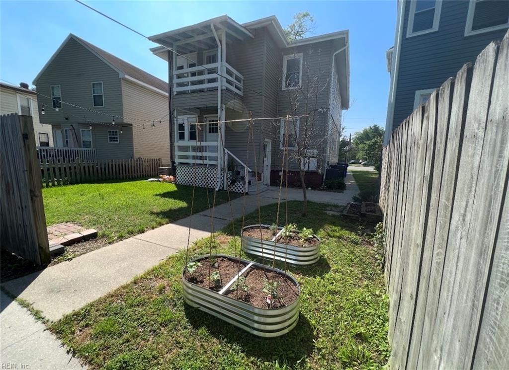 1623 Lafayette Blvd — photo