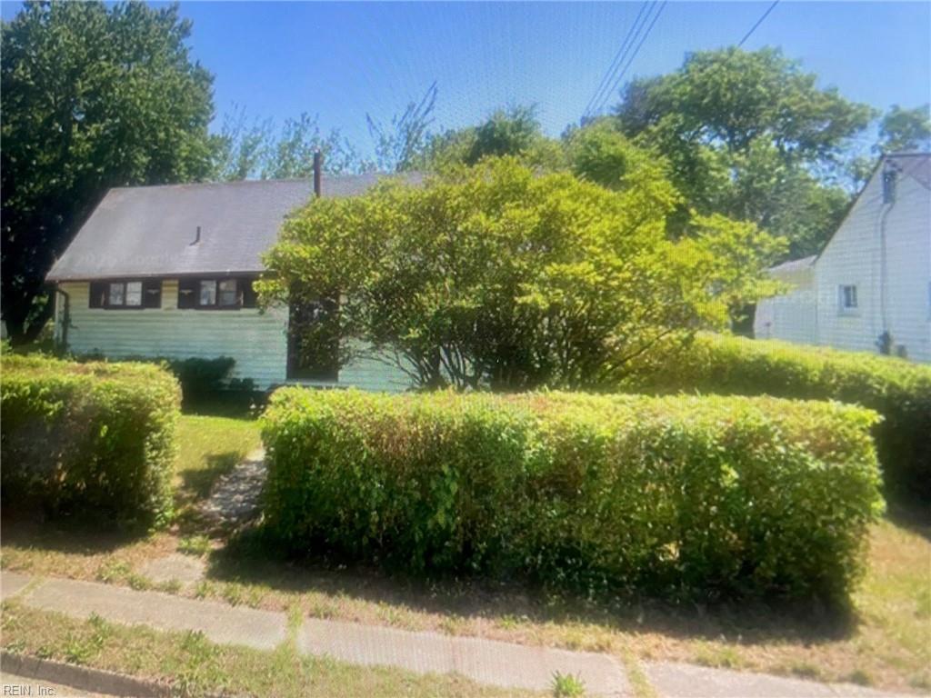 110 Chatham Ter — photo