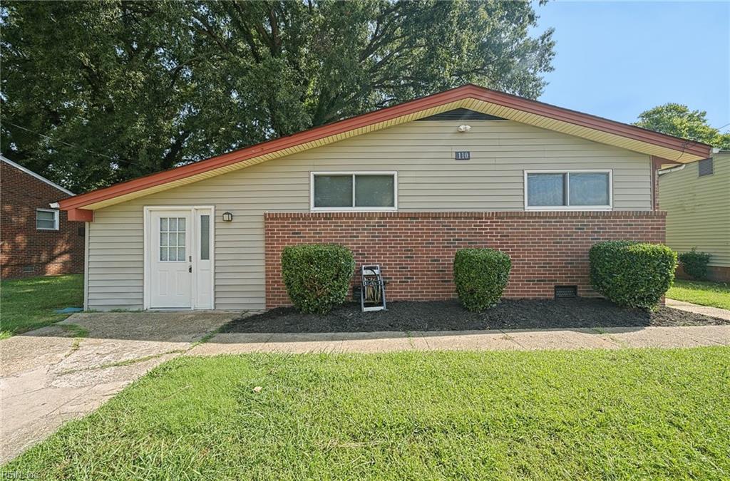 110 Bayhaven Dr — photo