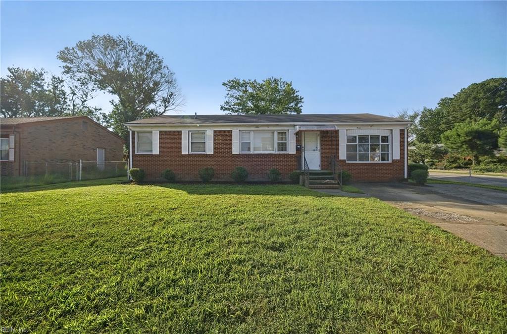 815 Newport News Ave — photo